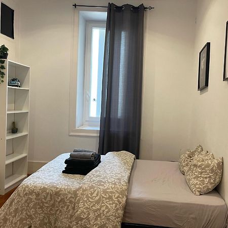 Embassy Arriaga Private Elegance Rooms In Stylish Shared Apartment Lisboa Exterior foto