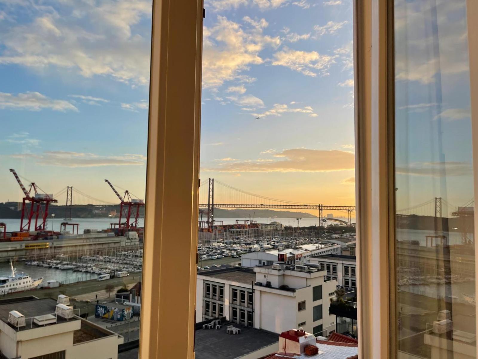 Embassy Arriaga Private Elegance Rooms In Stylish Shared Apartment Lisboa Exterior foto